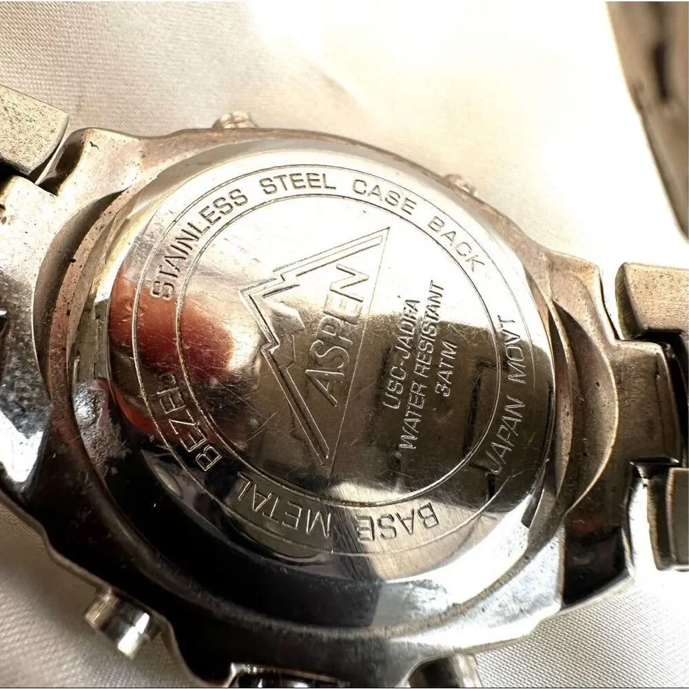Aspen digital dial watch